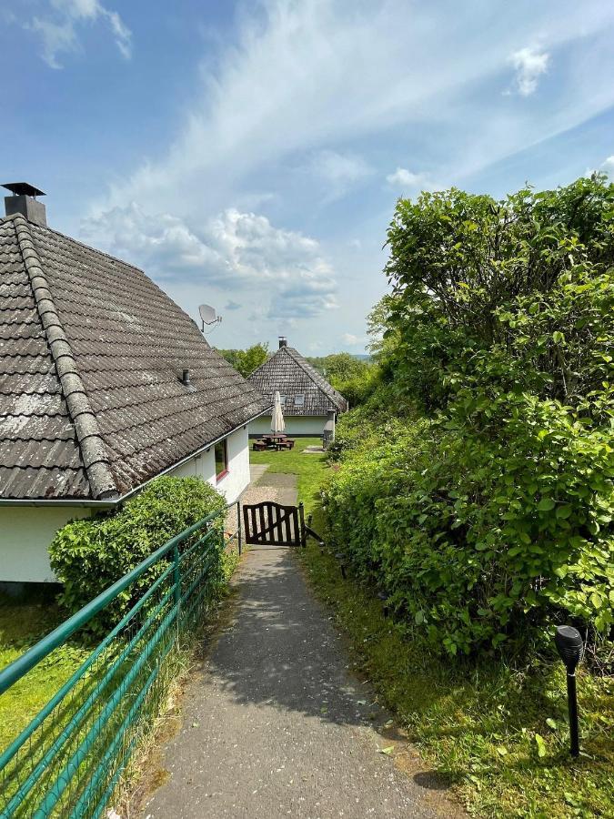 Ferienhaus "Gestiefelter Kater" Am See Im Bergland Kirchheim  Exteriér fotografie