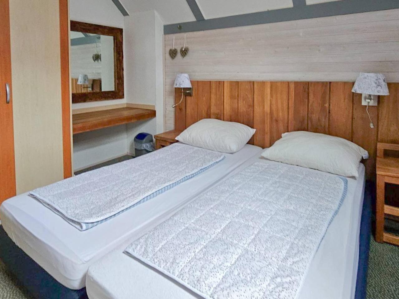 Ferienhaus "Gestiefelter Kater" Am See Im Bergland Kirchheim  Exteriér fotografie