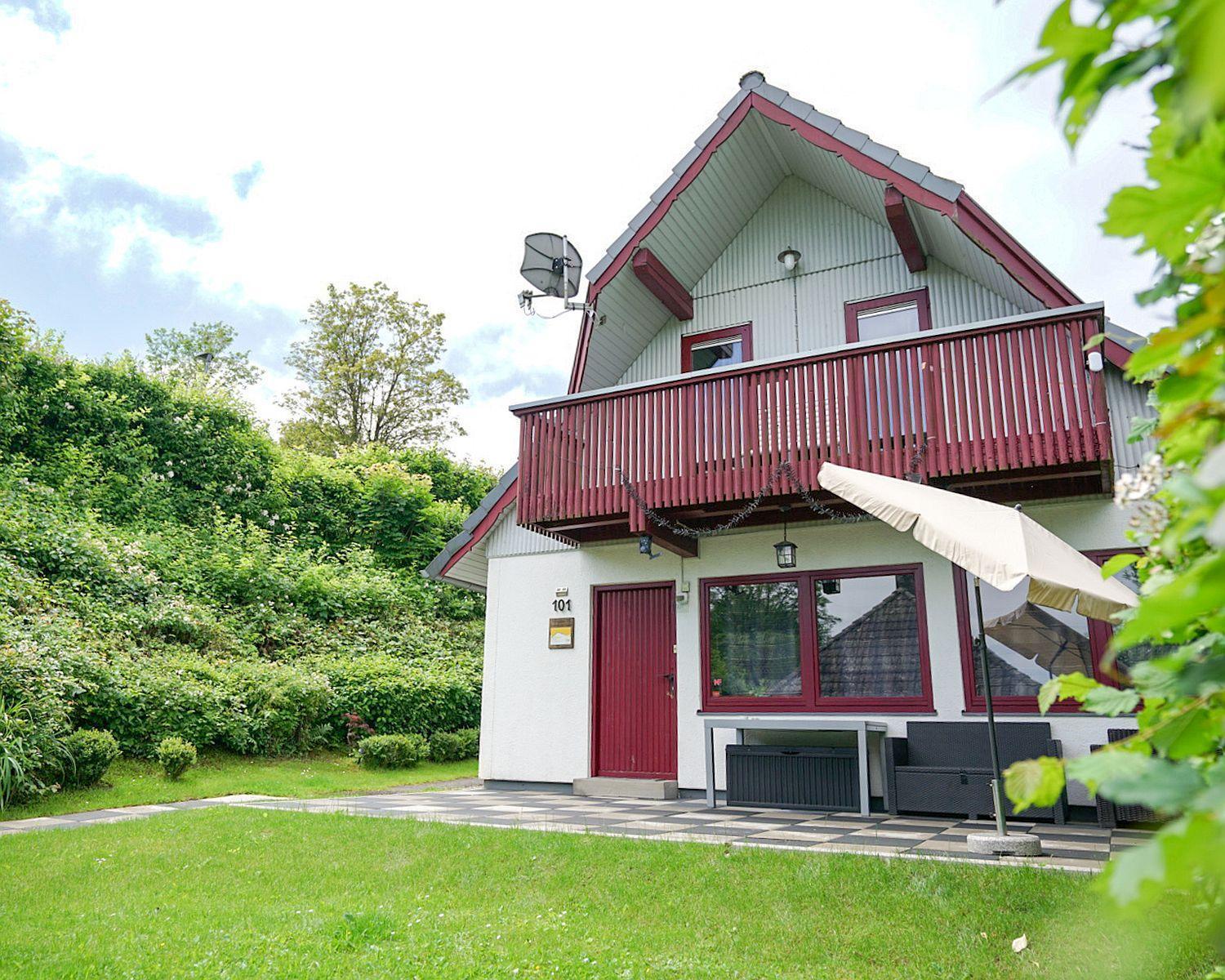 Ferienhaus "Gestiefelter Kater" Am See Im Bergland Kirchheim  Exteriér fotografie